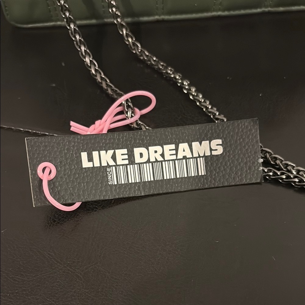 Like Dreams Green Quilted Chain Bag - Picture 2 of 6